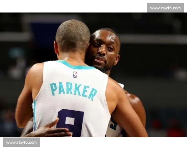 马刺对阵凯尔特人东西豪强碰撞赛季走势全面解析焦点之战前瞻看点